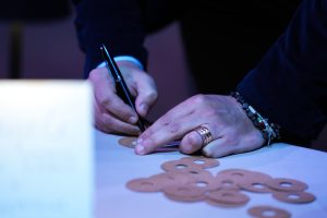 Personalizzazione di segna bicchieri